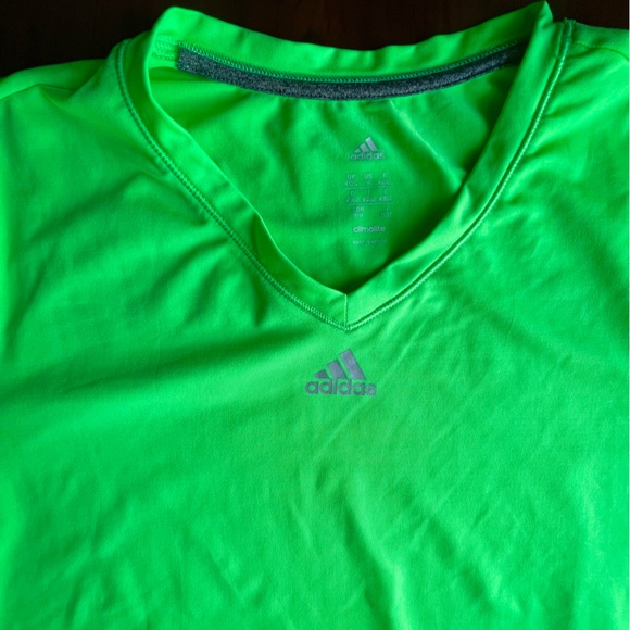 Adidas tee - Picture 2 of 7